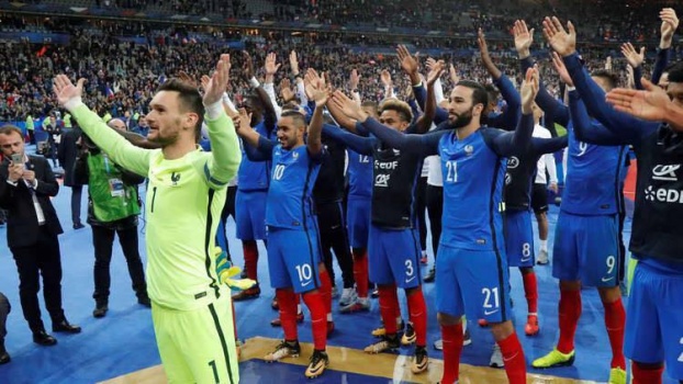 كم تبلغ الجائزة المالية للمنتخب الفرنسي بعد فوزه بكأس العالم؟