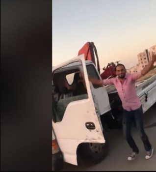 فيديو|هذا أول أردني تم اعتقاله بسبب رقصه الـ'كيكي'