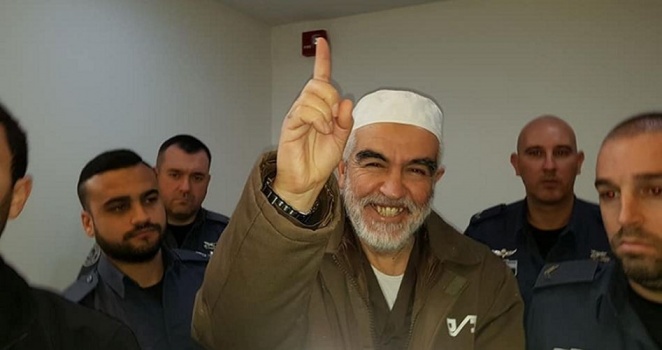 الإفراج عن الشيخ صلاح بشروط قاسية أبزرها "الإقامة الجبرية"