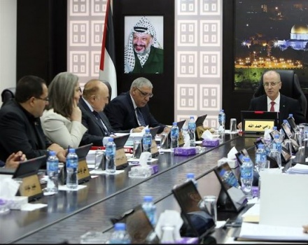 مجلس الوزراء يقرر إحداث هيئة محلية باسم قرية الخان الأحمر .