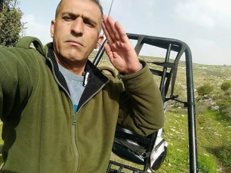 بالصور..الاحتلال يعتقل أمين سر حركة "فتح" في بلدة الظاهرية ويداهم عدة منازل