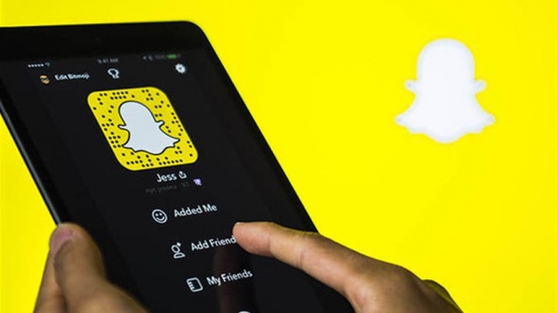 طلب صداقة عبر "سناب شات" يُدخل شابين إلى السجن...