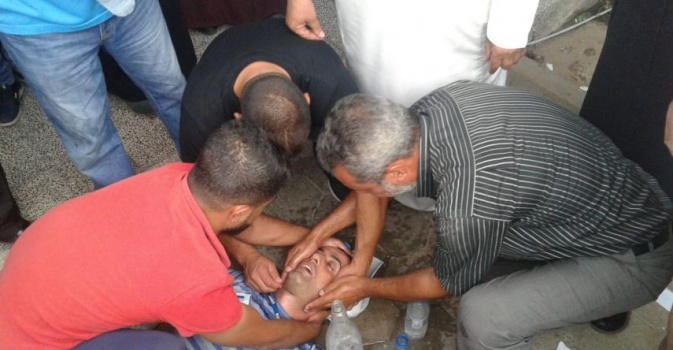 غزة:احتجاجات وإغماءات بمقر "أونروا" بغزة بعد إنهاء خدمات ألف موظف