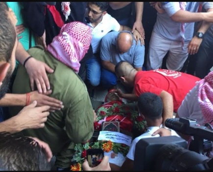 (صور) بيت لحم تودع شهيدها الطفل