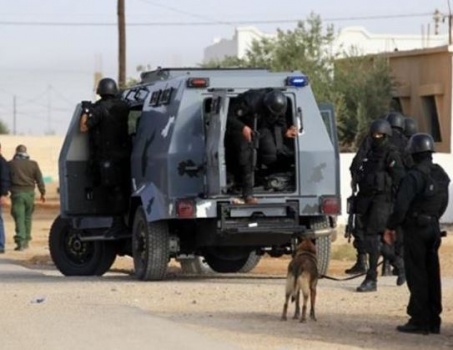 الاردن: قتيل و16 إصابة وانهيار مبنى بالكامل بالسلط ( فيديو)