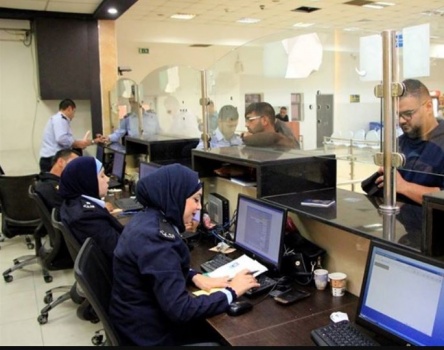 دوام معبر الكرامة خلال العيد