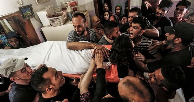جماهير غزة تشيع الشهيد العايدي