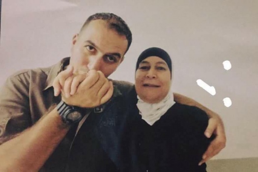 وفاة والدة أسير من نابلس محكوم بالسجن المؤبد
