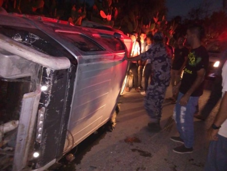 إصابة 3 أطفال ووالدهم بحادث إنقلاب مركبة غرب جنين