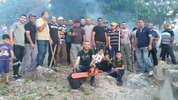 يوم تطوعي لتنظيف المقابر في بلدة السيلة الحارثية غرب جنين