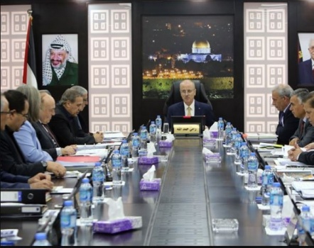 مجلس الوزراء يجدد دعوته لحماس بانهاء سيطرتها على القطاع