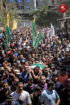 بالصور.. تشييع الشهيدين "السيلاوي ومرجان" شمال غزة
