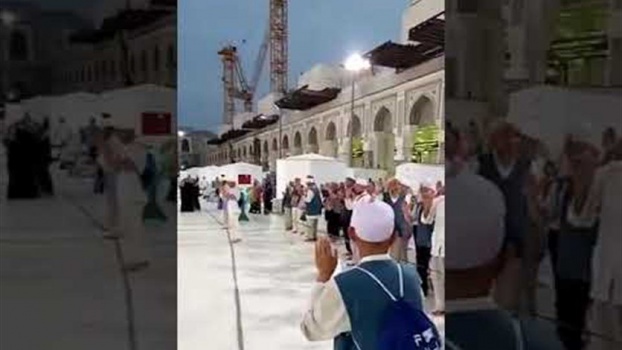 هكذا غادر الحجاج الصينيون الحرم المكي وخطفوا الأنظار