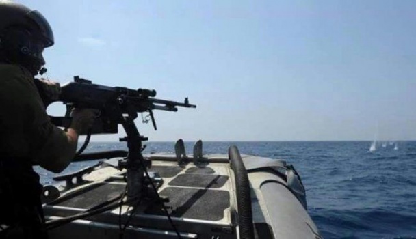 بحرية الاحتلال تطلق نيرانها في بحر شمال غزة