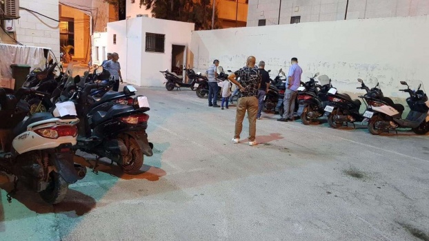 خلال حملة امنية...وقائي جنين يضبط عشرات الدراجات النارية المخالفة للقانون