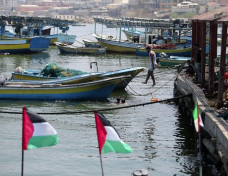 إطلاق نار صوب قوارب الصيادين غرب غزة