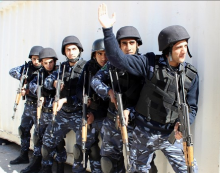 القبض على 4 من اخطر تجار المخدرات