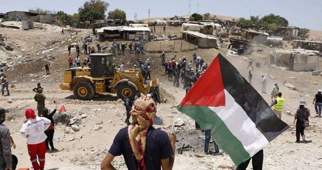 قرية جديدة مقابل تجمع "الخان الأحمر" المهدد بالهدم