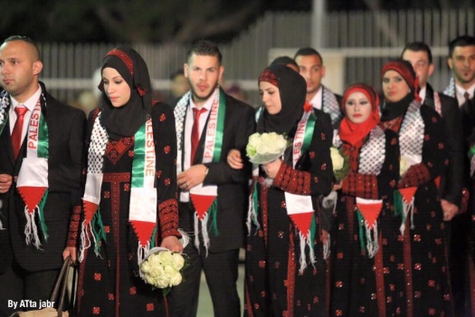 حفل زفاف جماعي لــ 160عريساً وعروساً بنابلس