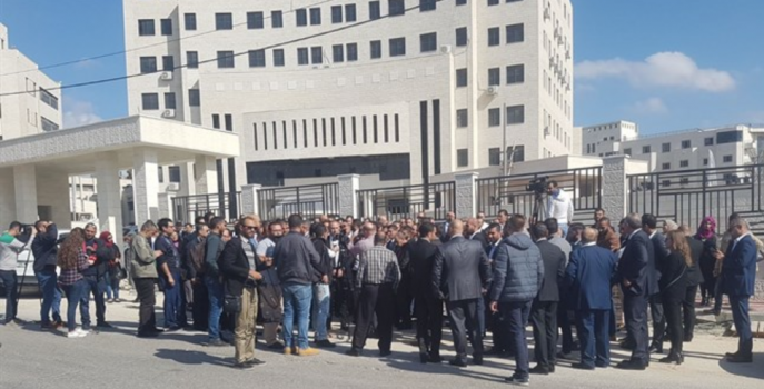 نقابة المحامين تعلق العمل يوم غد