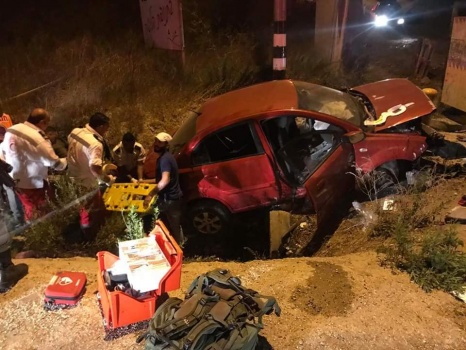 مصرع مواطنة من مخيم طولكرم وإصابة 4 آخرين جراء حادث سير ذاتي جنوب نابلس