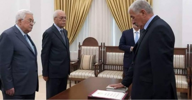 يونس العاص يؤدي اليمين القانونية أمام الرئيس محافظا لطوباس والأغوار الشمالية