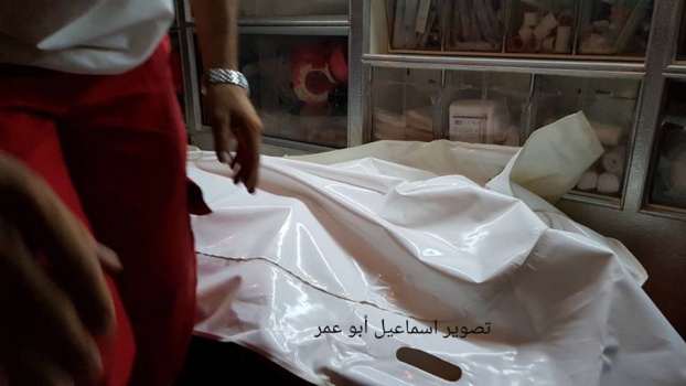 الطواقم الطبية انتشلت جثمانيهما ... شهيدان بقصف إسرائيلي شرق خانيونس