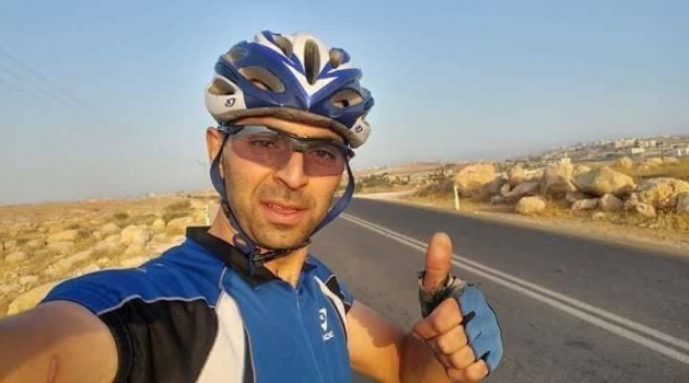 بالصور.. وفاة شاب من الخليل بحادث دراجة هوائية