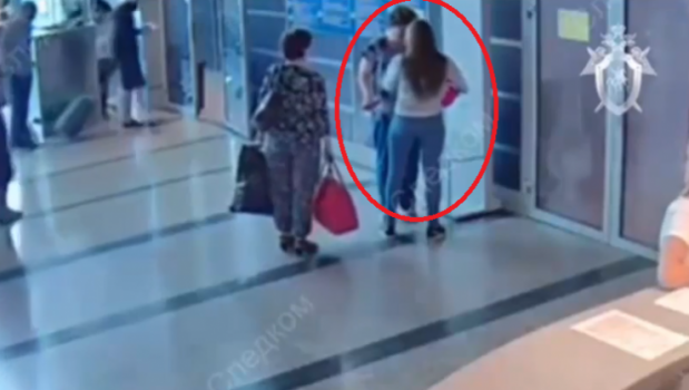 فيديو| الكاميرات تضبط روسية تبيع رضيعتها بثمن 'بخس'