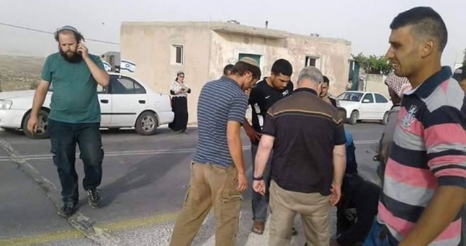 مستوطنة تدهس فلسطينييْن قرب قلقيلية