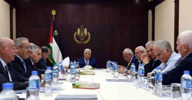 "التنفيذية" تؤكد رفضها مشروع فصل غزة عن الضفة
