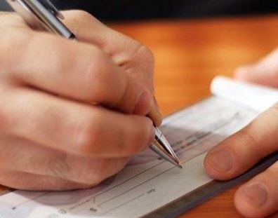 النقد: 12 مليار ودائع الفلسطينيين ونظام جديد للشيكات