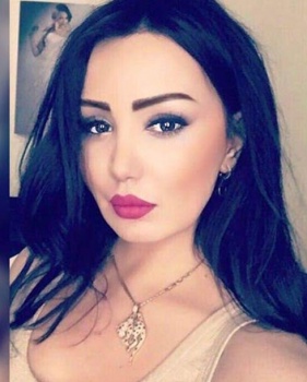 وفاة الفنانة السورية دينا هارون