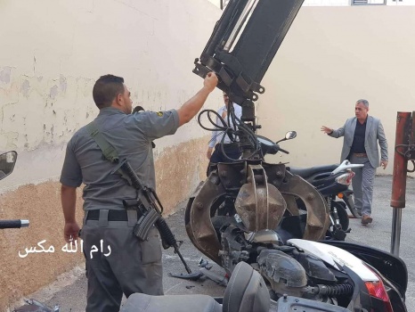 الأمن الوقائي في جنين يتلف عدداً من الدراجات النارية الغير قانونية