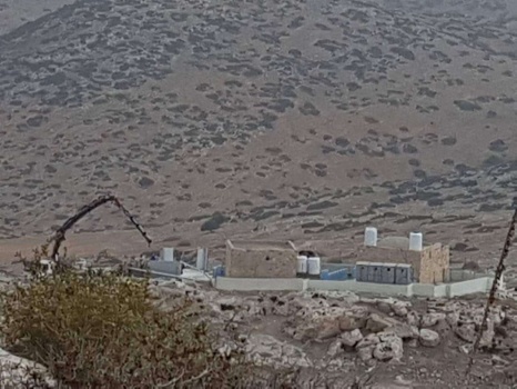الاحتلال يصادر مدرسة للبدو في الأغوار