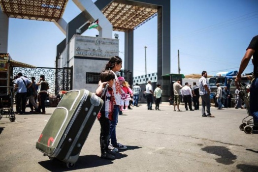 آلية السفر عبر معبر رفح غداً