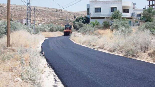 الحساينة: انجاز مشاريع طرق بأكثر من 189 مليون شيقل بالسنوات الأربع الأخيرة
