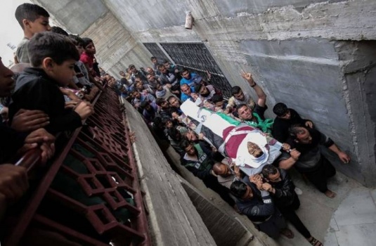 198 شهيدا بينهم 37 طفلا منذ آذار في غزة