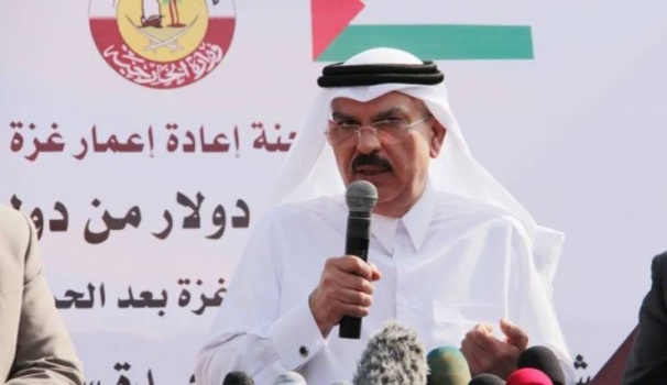وسط ترحيب كبير.. العمادي يزور مخيم العودة شرق غزة