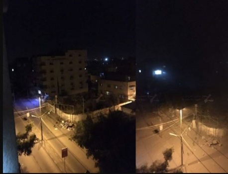 شاهد- الاحتلال يدمر عمارة سكنية بغزة
