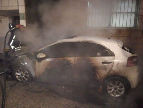 صور...الدفاع المدني يخمد حريق مركبة في بلدة السيلة الحارثية غرب جنين