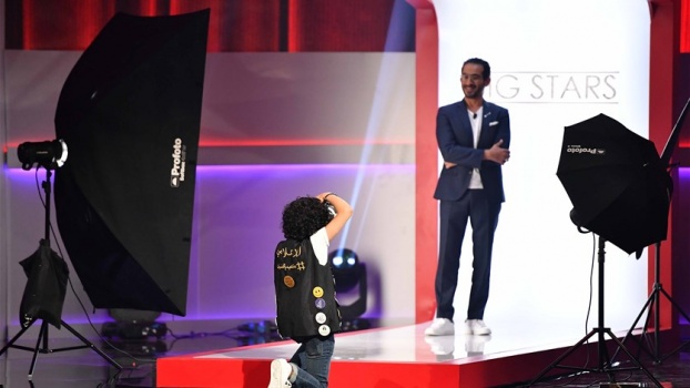 "مصوّر الملوك" أبهر المشاهدين... تعرّفوا الى أصغر مصوّر في الشرق الأوسط