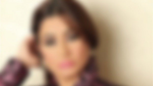مذيعة عربية تخرج عن صمتها بعد انتشار خبر إصابتها بالسرطان (فيديو)