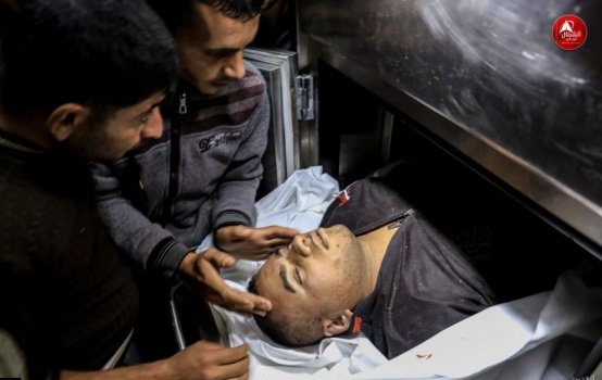3 شهداء و9 إصابات بقصف جوي ومدفعي إسرائيلي على القطاع