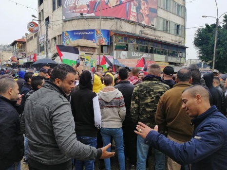 شاهد:أسرى محررون يعتصمون بجنين ونابلس مطالبين بحقوقهم