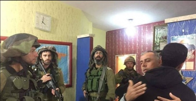 الاحتلال يعتقل 19 مواطنا من الضفة والقدس