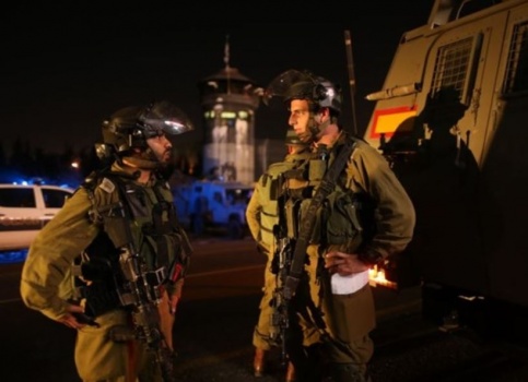 40 معتقلا في الضفة والقدس بينهم عائلة الشهيد البرغوثي