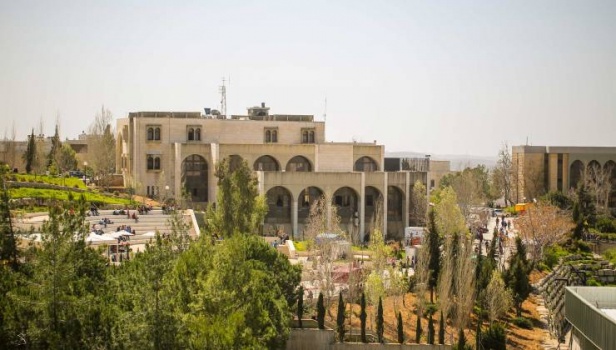 جامعة بيرزيت: تخطينا الأزمة وغداً دوام طبيعي