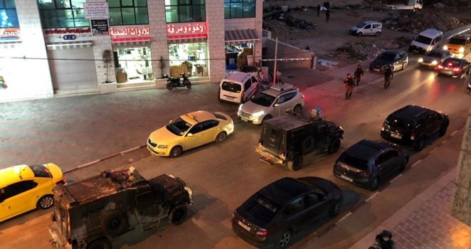 الاحتلال يصيب 20 مواطنًا ويعتقل 4 بمواجهات مستمرة برام الله