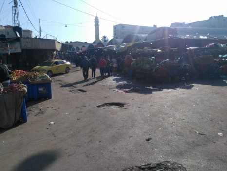 صور..شرطة جنين تشرع بحملة إزالة التعديات على الشوارع العامة